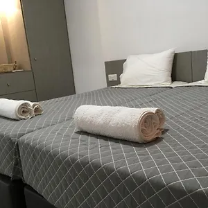Elenapa , Ajia Napa Cypr