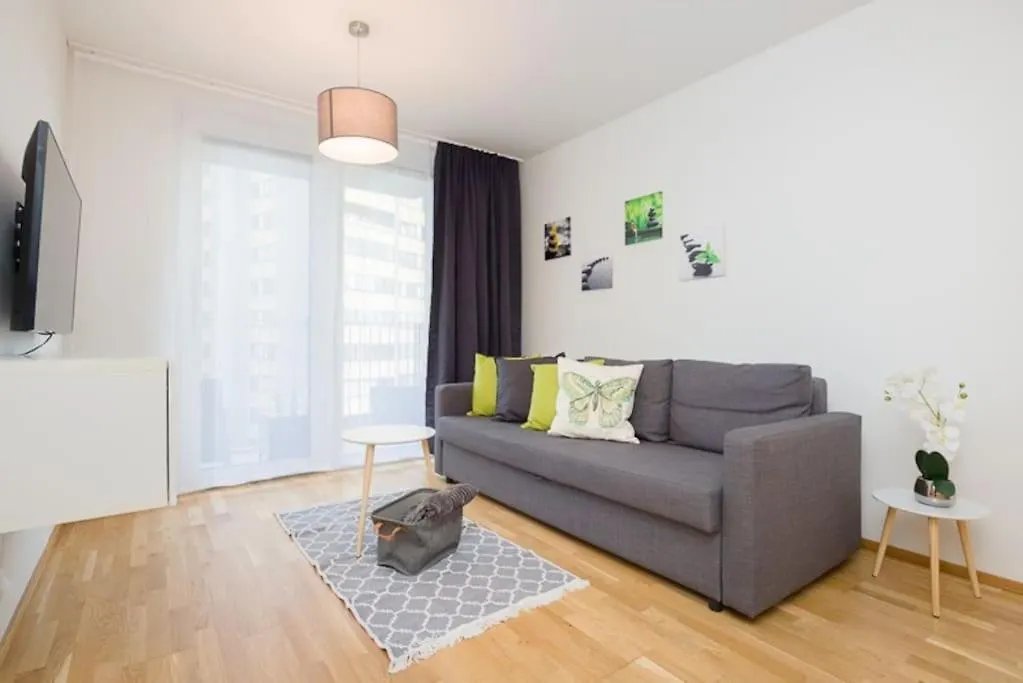 Premium City Apartment With Balcony! Free Garage Parking Included! Wiedeń